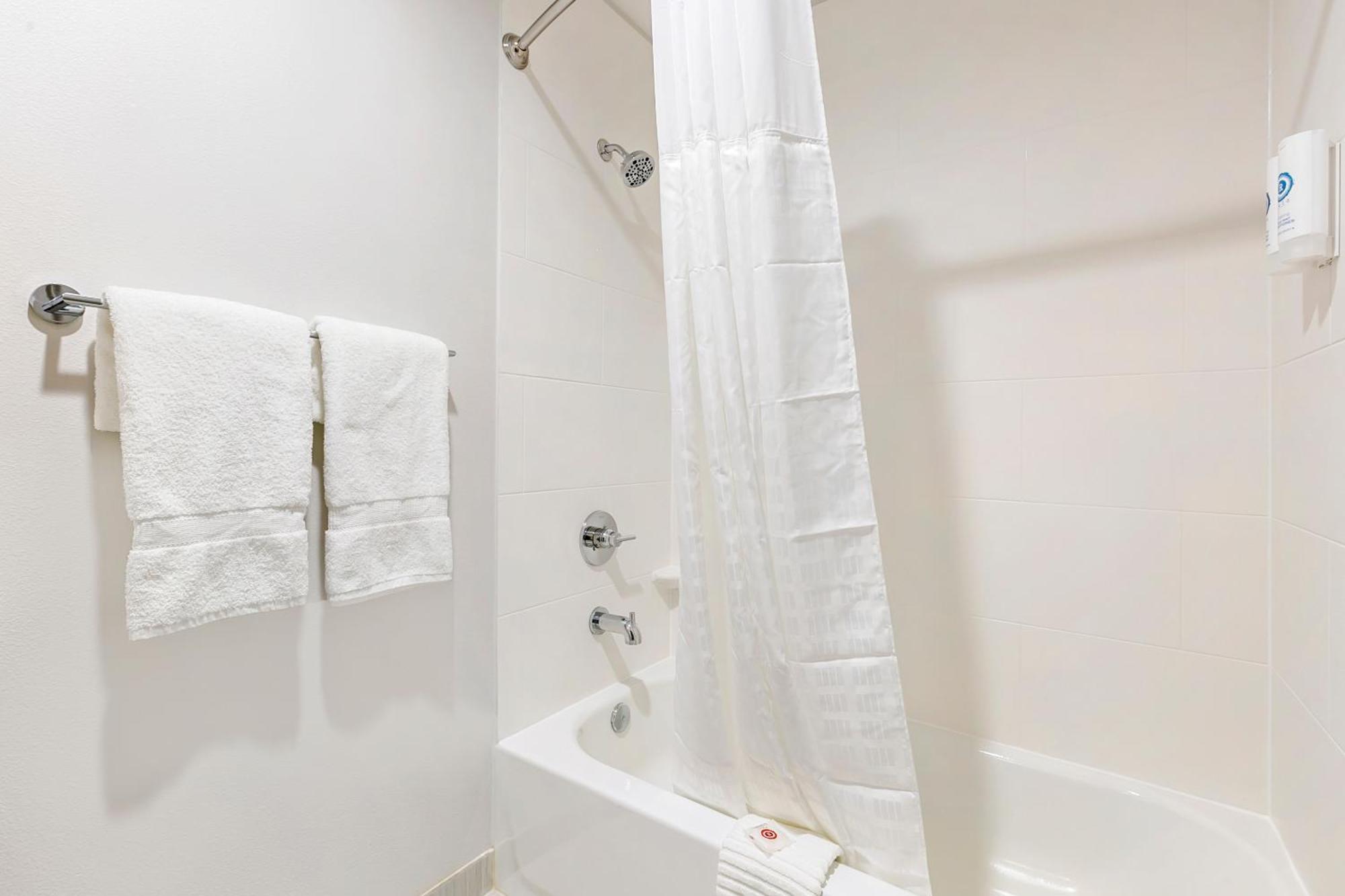 Comfort Inn & Suites Гоума Екстер'єр фото