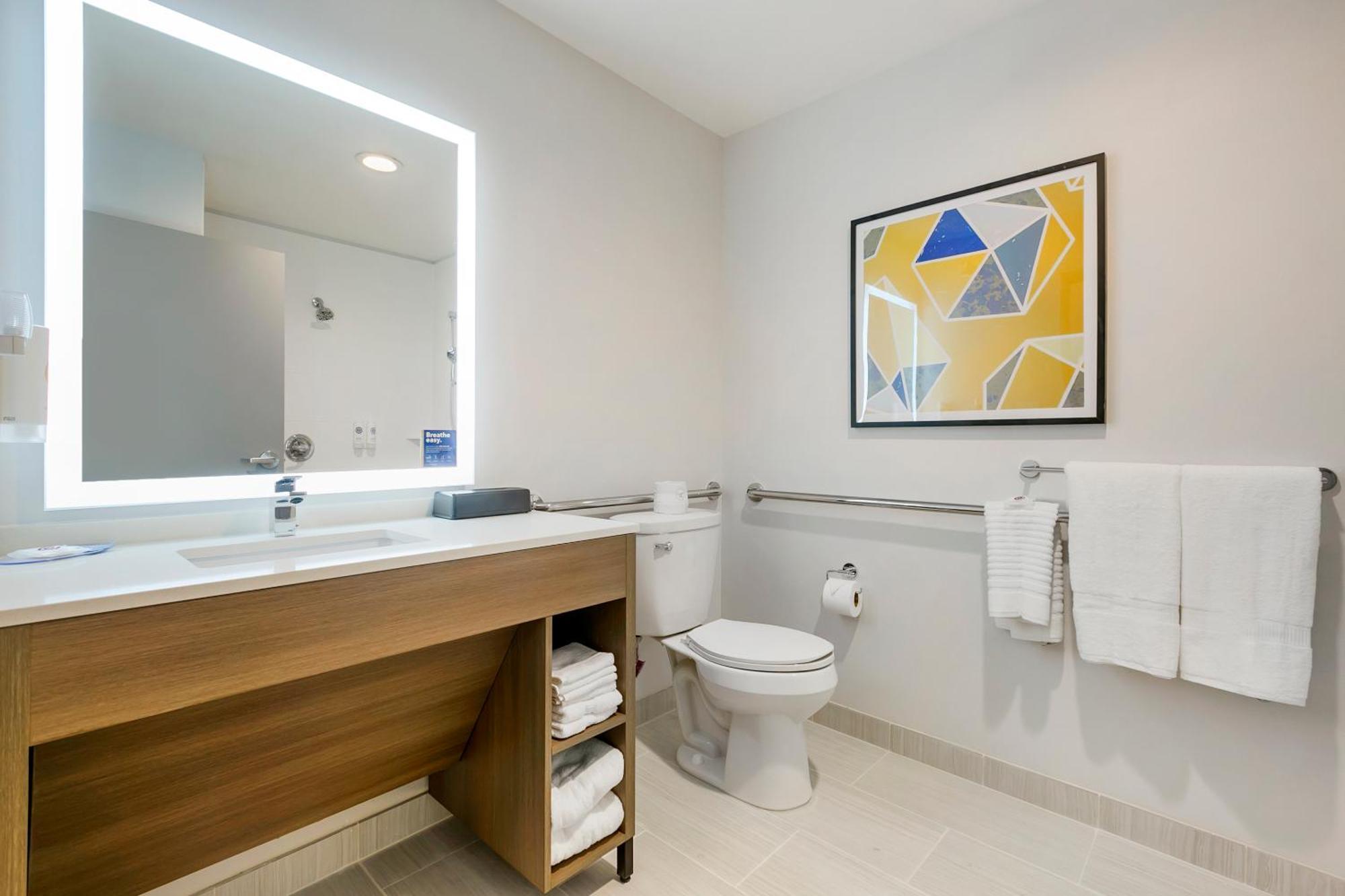 Comfort Inn & Suites Гоума Екстер'єр фото